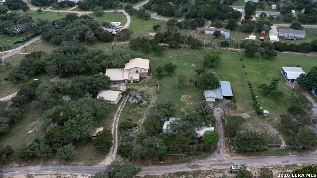 57 Leinweber Leakey, TX 78873