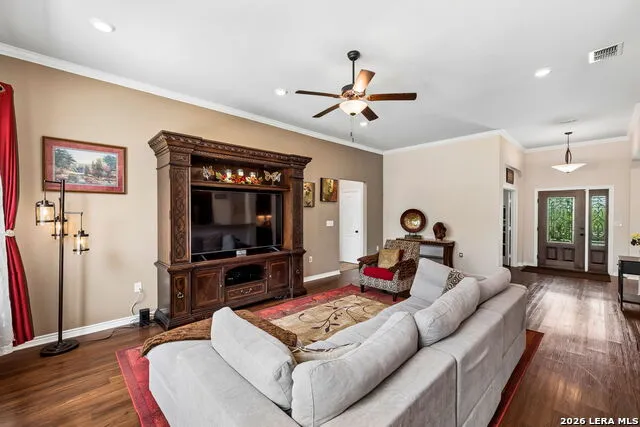 1544 COUNTY ROAD 2801 E Mico, TX 78056