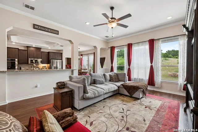 1544 COUNTY ROAD 2801 E Mico, TX 78056