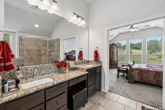 1544 COUNTY ROAD 2801 E Mico, TX 78056
