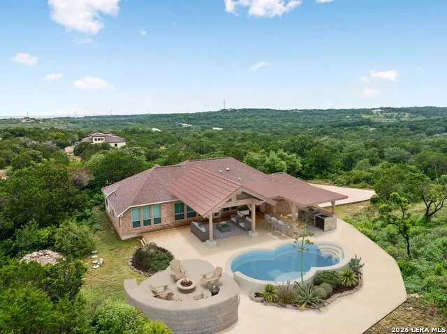 1544 COUNTY ROAD 2801 E Mico, TX 78056