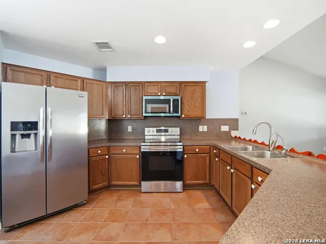 342 CHIPMAN CT Bandera, TX 78003