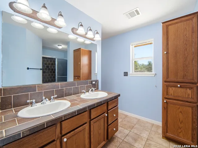342 CHIPMAN CT Bandera, TX 78003
