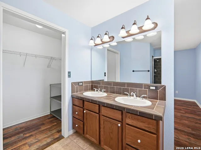 342 CHIPMAN CT Bandera, TX 78003