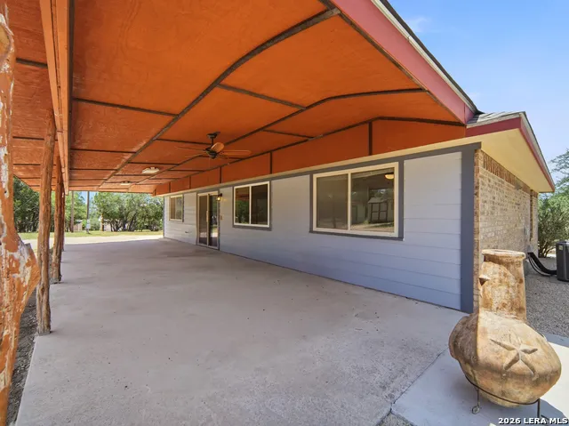 342 CHIPMAN CT Bandera, TX 78003