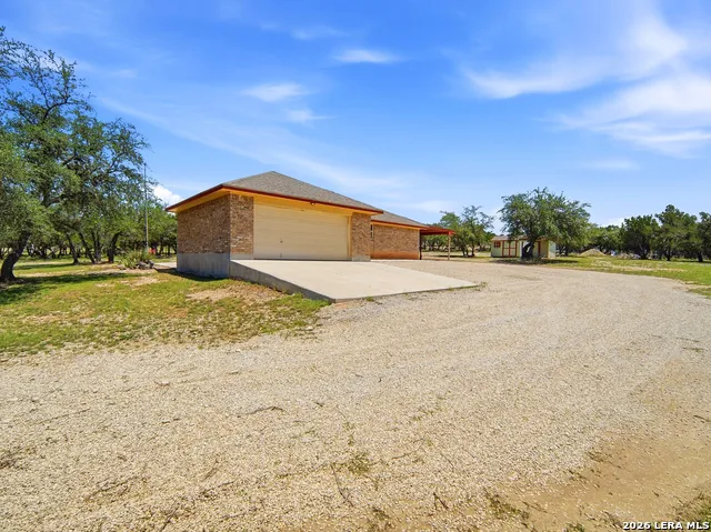 342 CHIPMAN CT Bandera, TX 78003