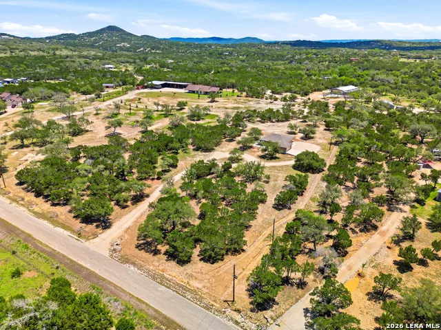 342 CHIPMAN CT Bandera, TX 78003