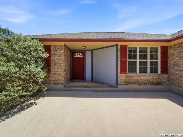 342 CHIPMAN CT Bandera, TX 78003