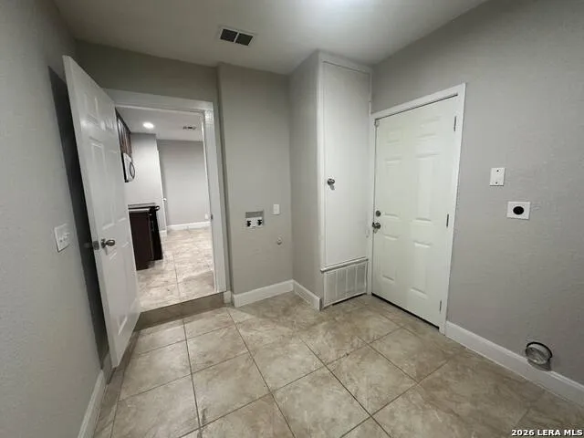 740 Rittiman Rd Terrell Hills, TX 78209