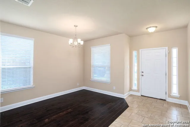 6527 TULIA WAY San Antonio, TX 78253