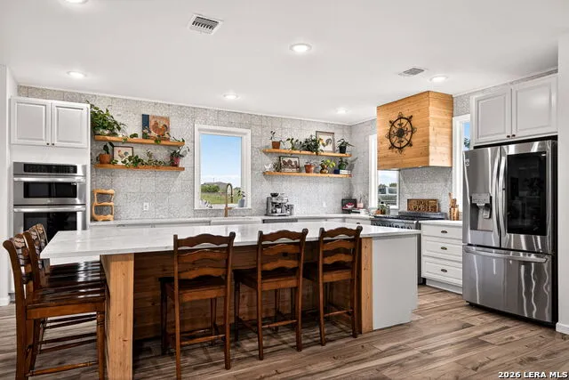 965 County Road 7611 Devine, TX 78016