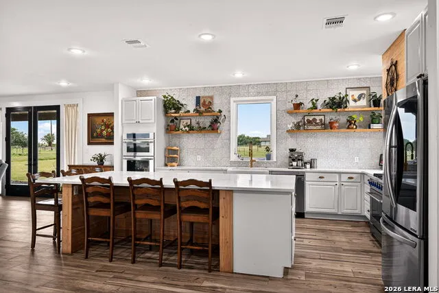 965 County Road 7611 Devine, TX 78016