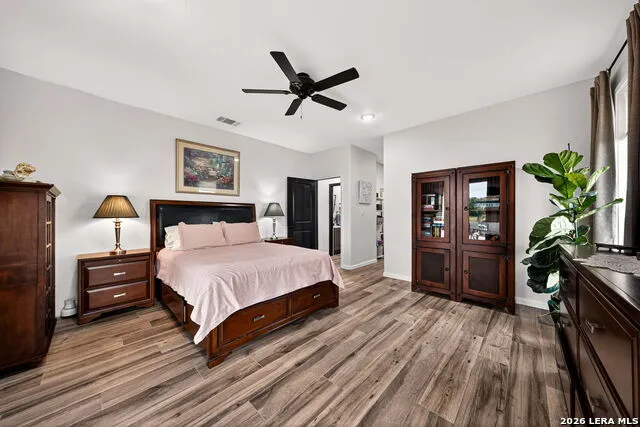 965 County Road 7611 Devine, TX 78016