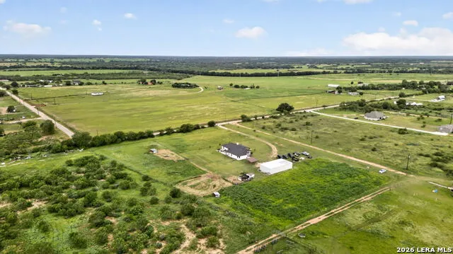 965 County Road 7611 Devine, TX 78016