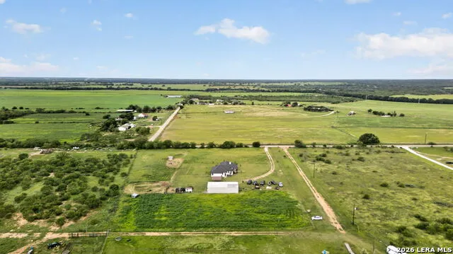 965 County Road 7611 Devine, TX 78016