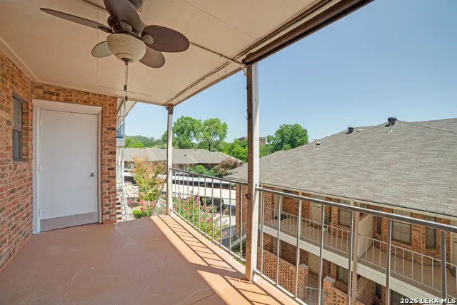 5359 FREDERICKSBURG RD #515 San Antonio, TX 78229