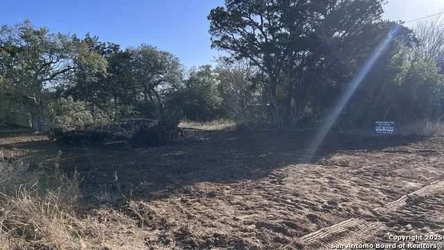 330 WYATT EARP DR Bandera, TX 78003