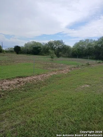 4700 Daisy Beeville, TX 78102