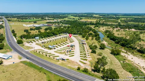 4584 E US Hwy 290