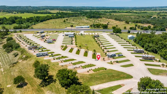 4584 E US Hwy 290 Fredericksburg, TX 78624