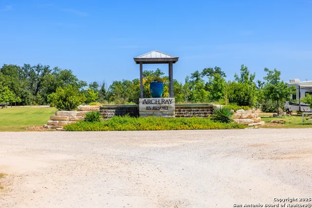 4584 E US Hwy 290 Fredericksburg, TX 78624