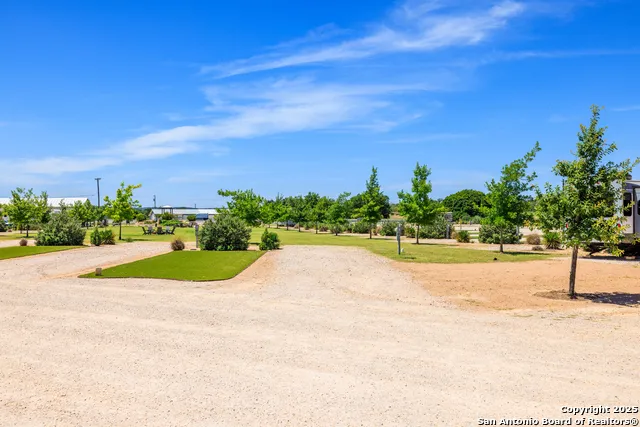 4584 E US Hwy 290 Fredericksburg, TX 78624