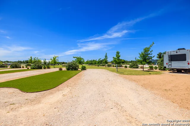 4584 E US Hwy 290 Fredericksburg, TX 78624