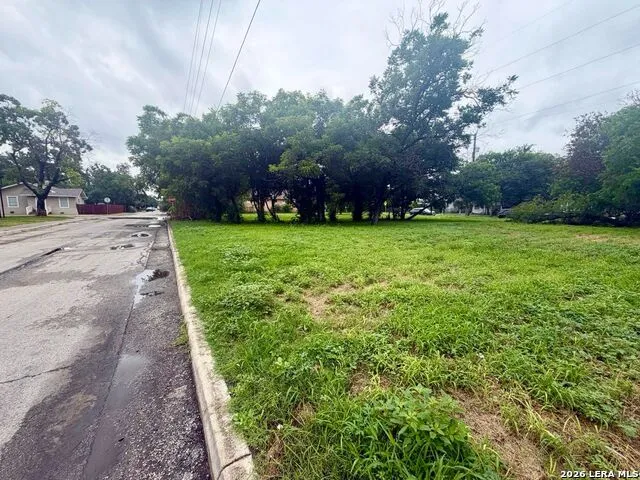 1625 BURNET ST San Antonio, TX 78202