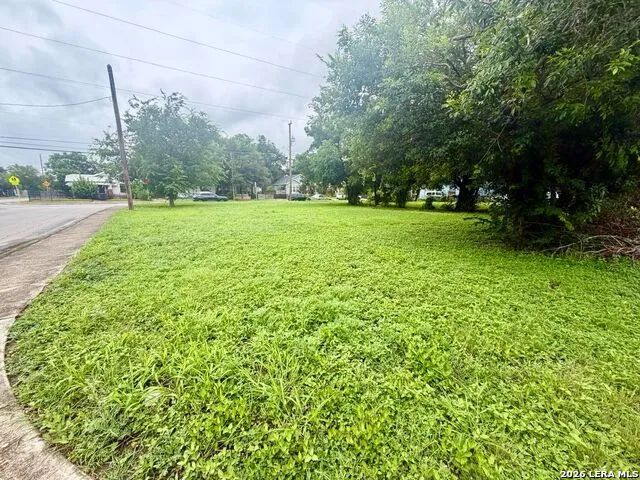 1625 BURNET ST San Antonio, TX 78202