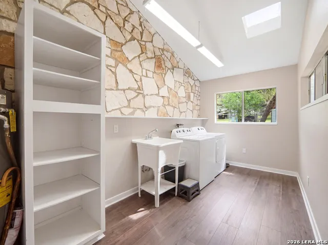 19214 Grey Forest Helotes, TX 78023