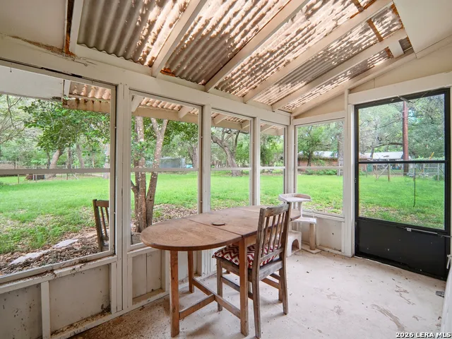 19214 Grey Forest Helotes, TX 78023