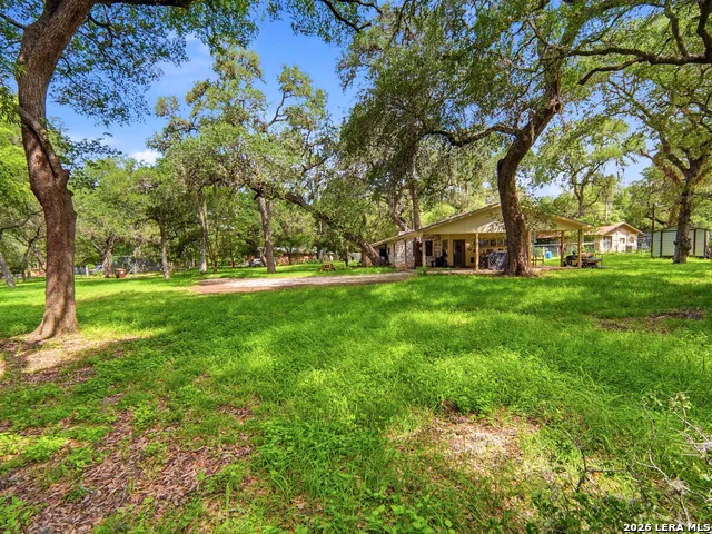 19214 Grey Forest Helotes, TX 78023