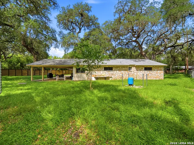 19214 Grey Forest Helotes, TX 78023