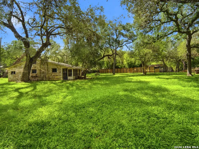 19214 Grey Forest Helotes, TX 78023