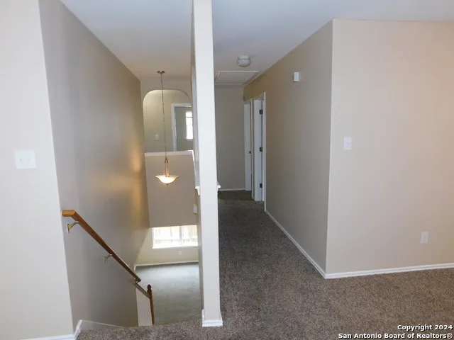 9013 Barkwood Universal City, TX 78148