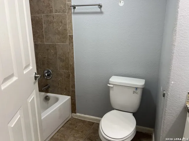 11110 Baywood #102 San Antonio, TX 78213