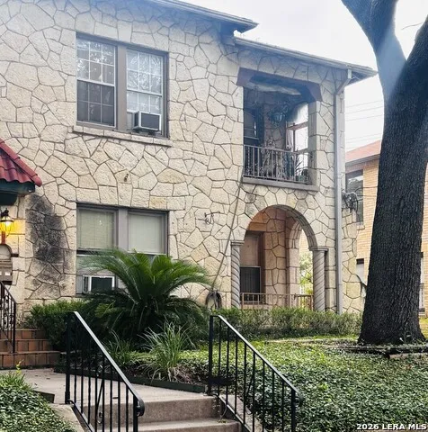 409 W LYNWOOD AVE Unit 1 San Antonio, TX 78212