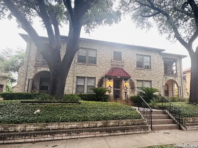 409 W LYNWOOD AVE Unit 1 San Antonio, TX 78212