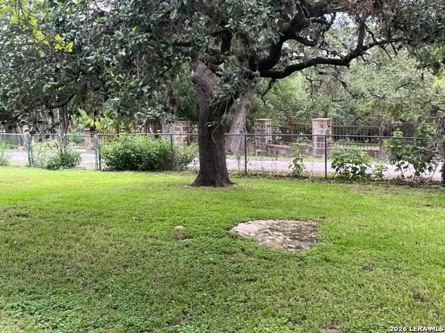 311 CINDY DR Canyon Lake, TX 78133