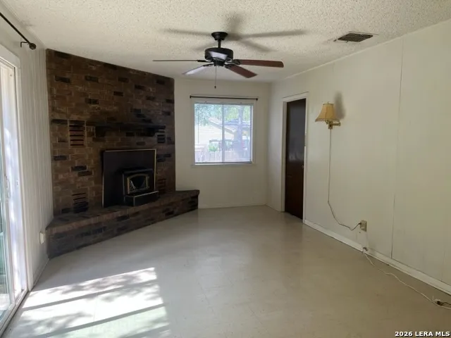 311 CINDY DR Canyon Lake, TX 78133