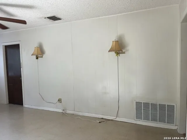 311 CINDY DR Canyon Lake, TX 78133