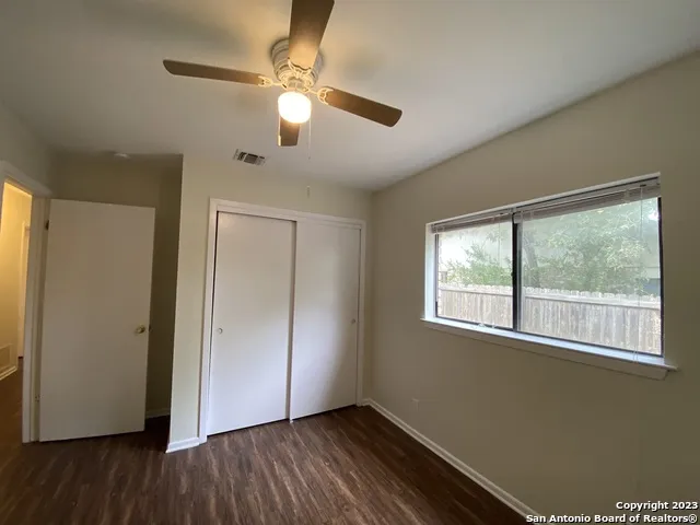 7214 RIMWOOD ST Live Oak, TX 78233