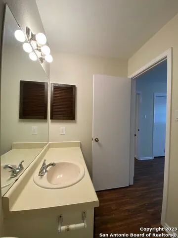 7214 RIMWOOD ST Live Oak, TX 78233