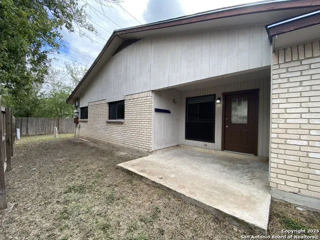 7214 RIMWOOD ST Live Oak, TX 78233