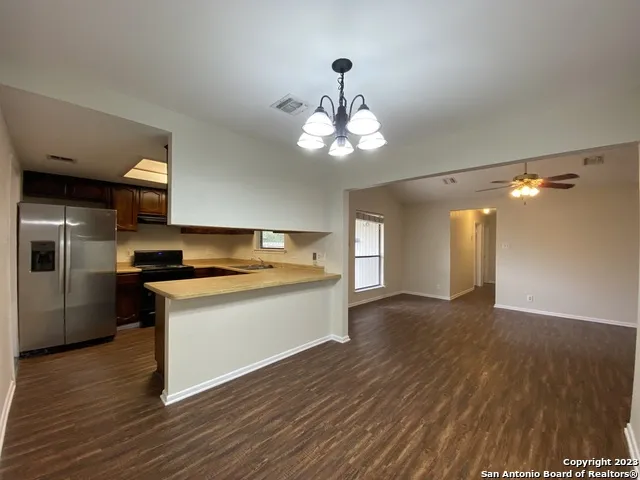 7214 RIMWOOD ST Live Oak, TX 78233