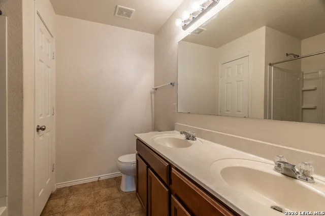 8966 Oakwood Park San Antonio, TX 78254