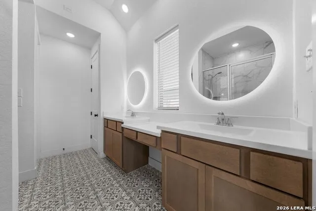 3115 STOKESAY PARK Bulverde, TX 78163