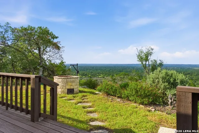 26 SEEWALD RD Boerne, TX 78006