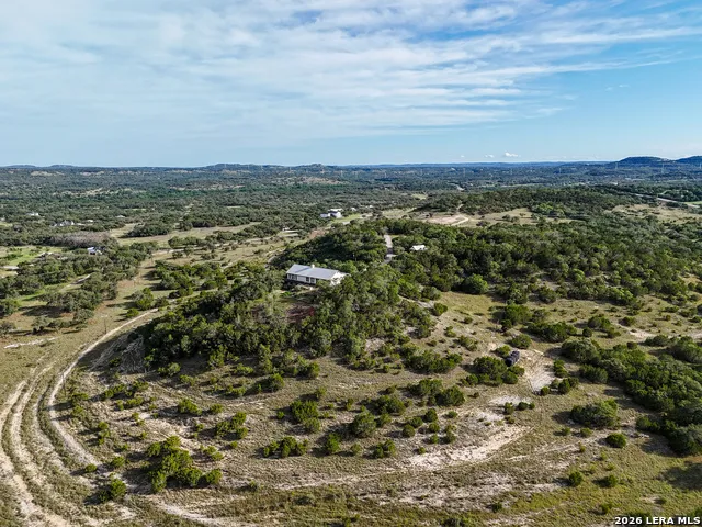 26 SEEWALD RD Boerne, TX 78006