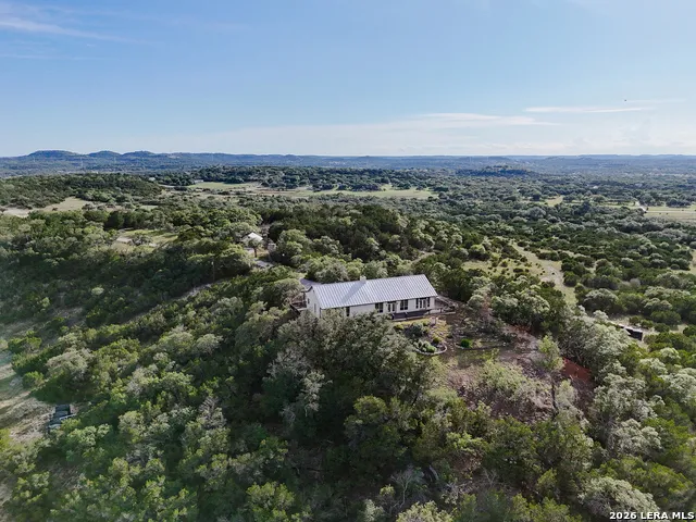 26 SEEWALD RD Boerne, TX 78006